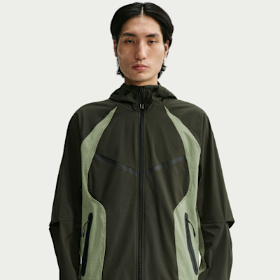 Nike Tech Men's Dri-FIT Woven Color-Block Windrunner Loose Jacket